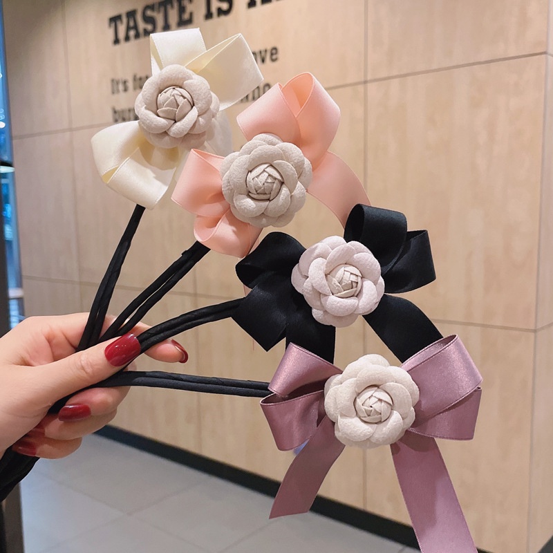 Dây Cột Tóc Thắt Nơ Phối Hoa Trà Và Bóng Lông Phong Cách Hàn Quốc Ngọt Ngào Cho Nữ