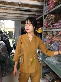 Đồ lam đi chùa- mẫu xéo nhựt thêu sen