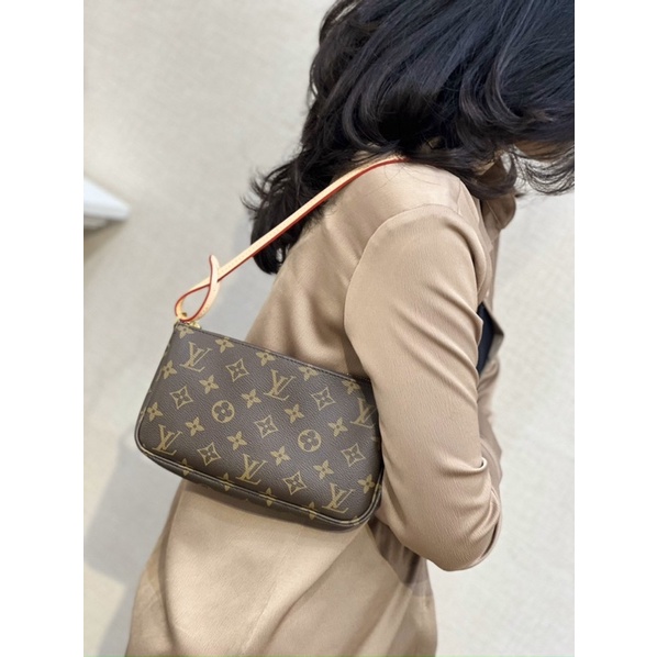 TÚI LV KẸP NÁCH size 20 DA THẬT