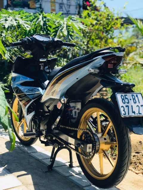 Cặp Xi nhan zin vario , si nhan zin winner x tháo xe