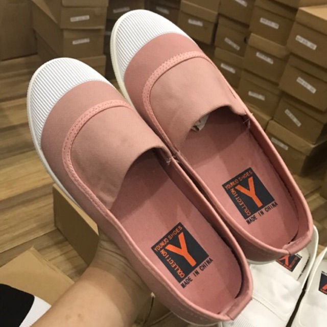 Giày slip on