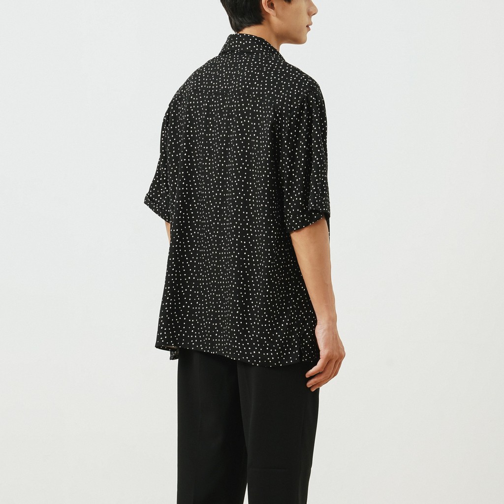 Áo Sơ Mi Cộc Tay Cổ Đức Nam Hoạ Tiết Chấm Bi UNICUS Ador Shirt | BigBuy360 - bigbuy360.vn
