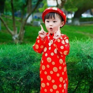Áo dài truyền thống gấm thái tuấn cho bé iu diện tết