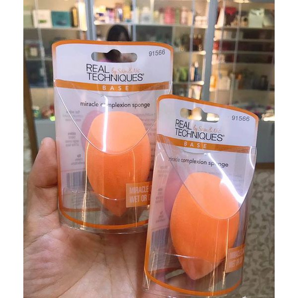 Bông Mút tán kem nền Real Techniques Miracle Complexion Sponge