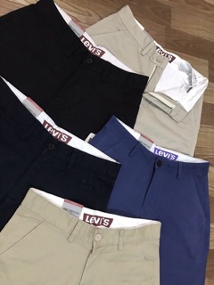 Quần short kaki Levis