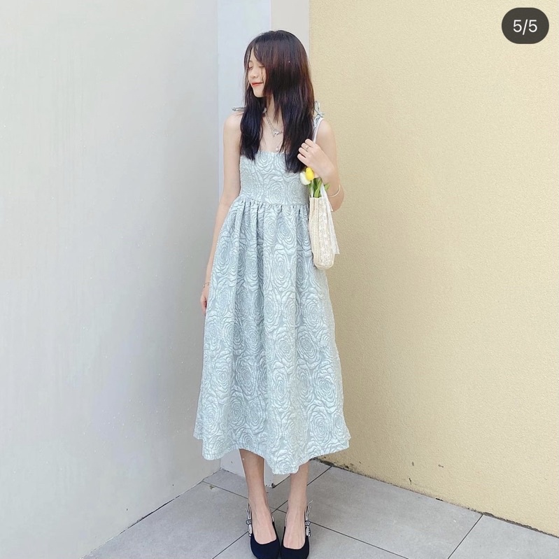 Váy hai dây xuông dài midi đầm xoè thắt dây chất gấm xốp nổi hoa hồng cao cấp kiểu sang chảnh tiểu thư Ciara Dress | BigBuy360 - bigbuy360.vn