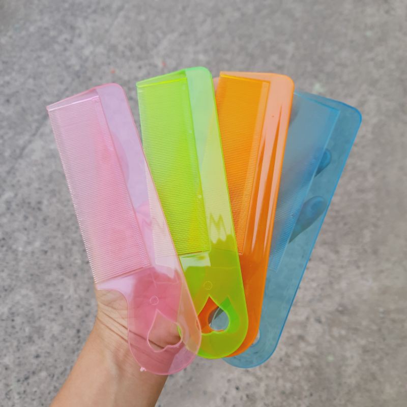 Lược chải chí,chải gàu có cán cầm