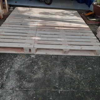 Giường pallet 1m8×2m gỗ thông rẻ