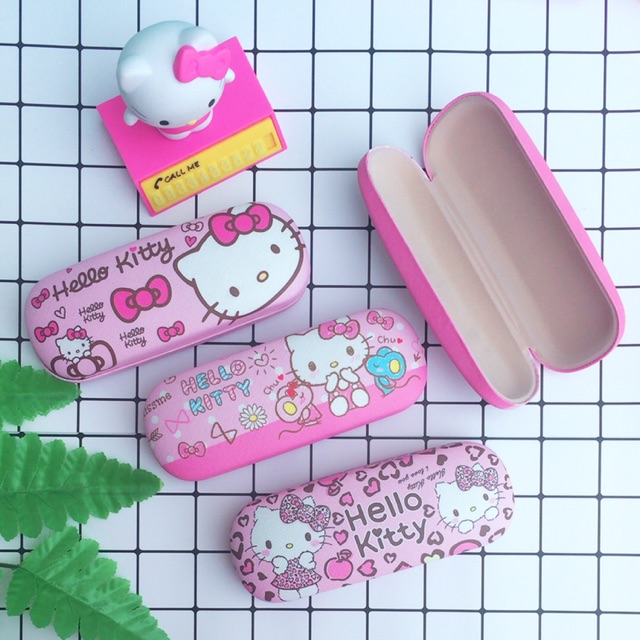 Hộp đựng mắt kính Hello Kitty