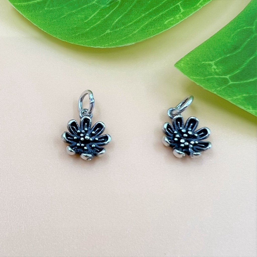 Charm móc treo hoa xuyến chi 8 cánh may mắn - Charm Bạc 925 - Mã CA870
