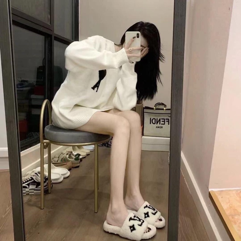 Áo len Tim dáng rộng