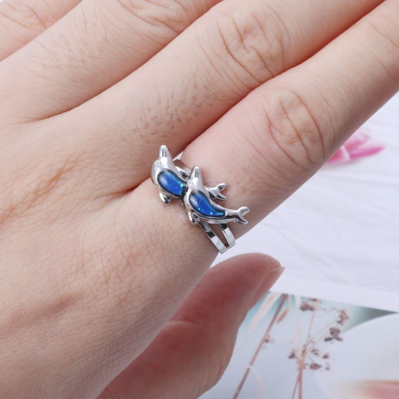 Nhẫn Hở Hình Cá Heo Đổi Màu Theo Cảm Xúc Bằng Hợp Kim