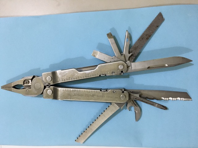 Kìm đa năng leatherman super tool 300.