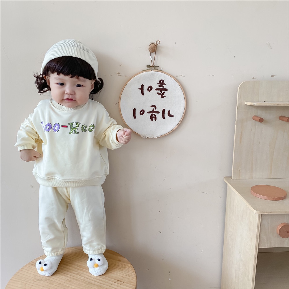 Bộ đồ nỉ họa tiết xinh xắn cho bé trai và gái