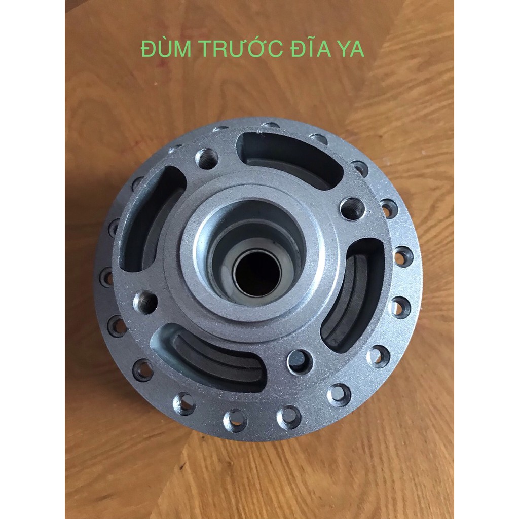 ĐÙM TRƯỚC ĐĨA YA