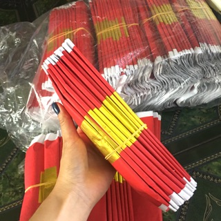 Giấy đỏ vàng mã (1 cục 10 xấp)