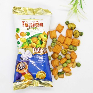 10 gói snack & đậu thập cẩm tân tân 50g