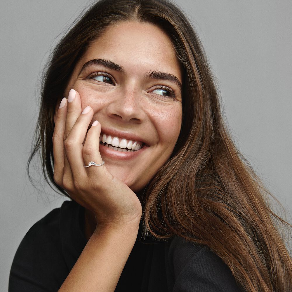 Nhẫn Đeo Tay Hình Vương Miện Xinh Xắn