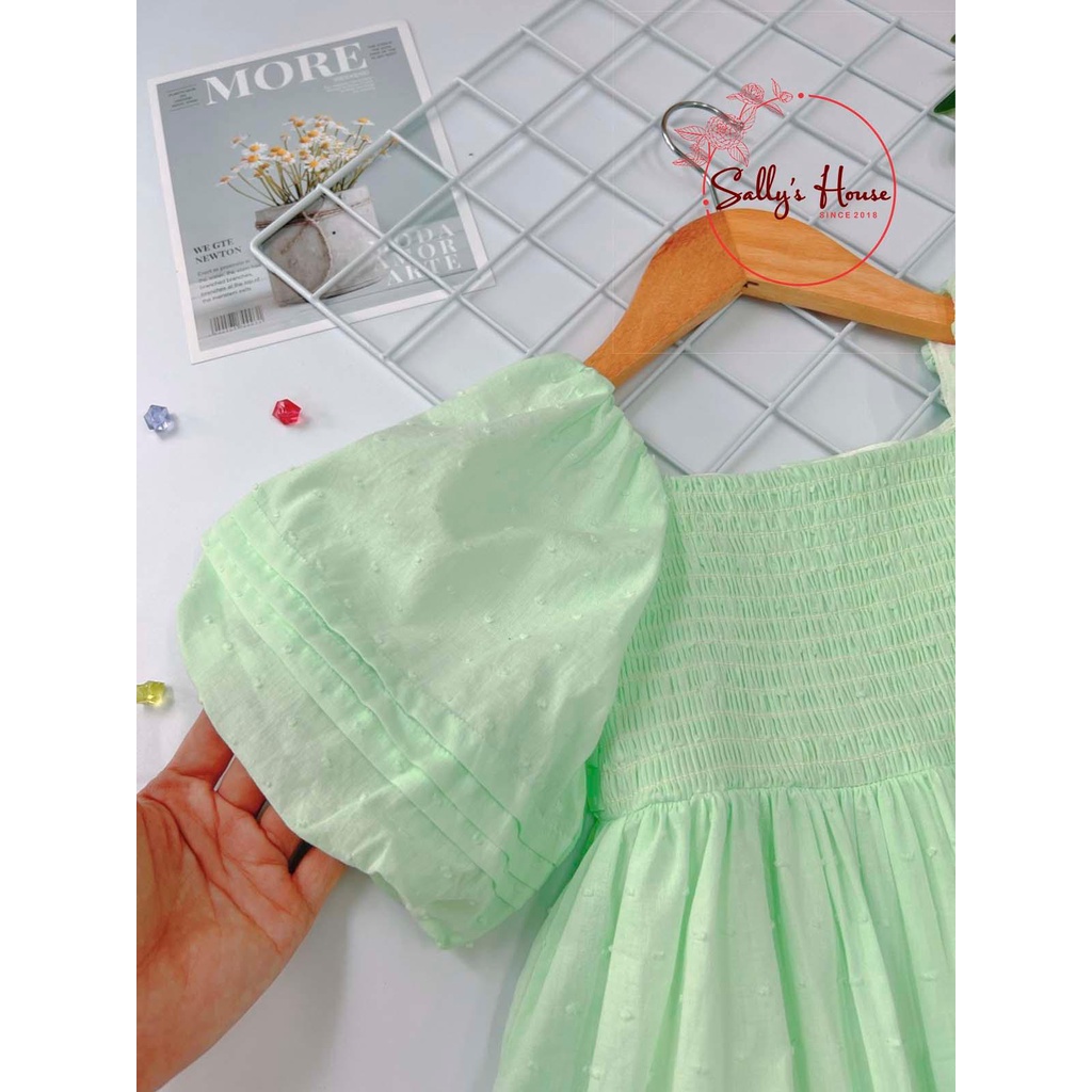 Đầm Xích móc xanh mint, vải boi hạt, tay phồng của Sally's house