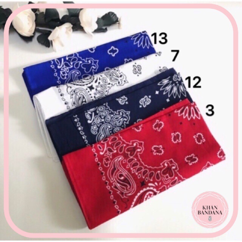 Khăn bandana phong cách đường phố hoạ tiết đối xứng