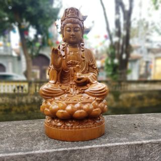 Tượng phật bà quan âm trang trí ô tô. Bàn , phòng khách . Gỗ có mùi thơm tự nhiên dịu nhẹ