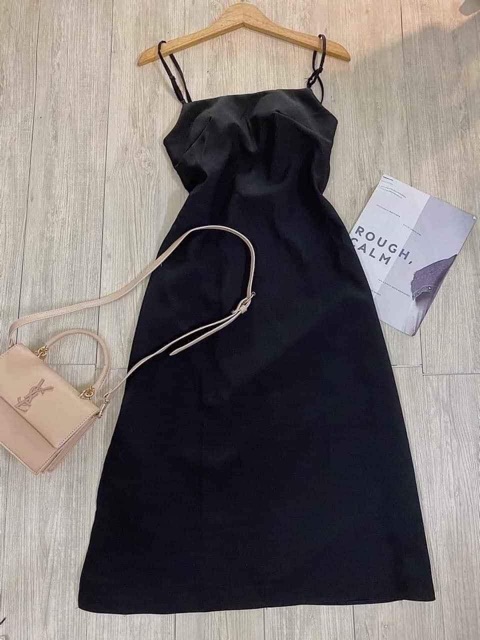 Đầm MAXI ĐEN ĐAN LƯNG XẺ TÀ  KK
