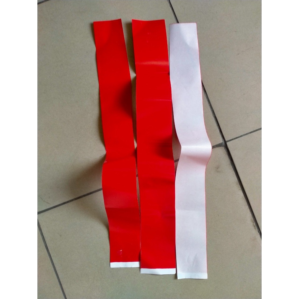 Giấy gói quà 1 mặt trơn đỏ khổ 65x100cm xấp 10 tờ