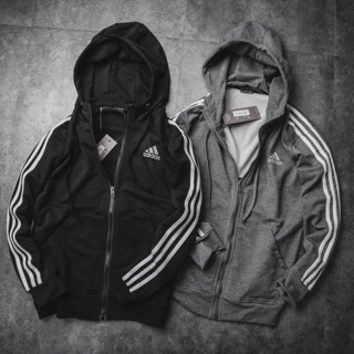 Nik adidas
