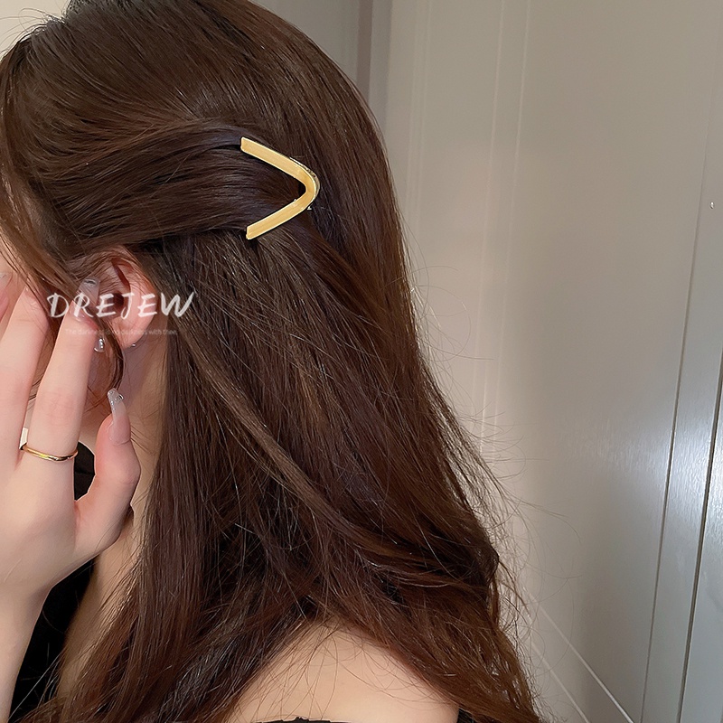Kẹp tóc DREJEW hình tam giác đơn giản tạo kiểu đuôi ngựa phong cách Hàn Quốc dễ phối đồ thời trang mùa hè