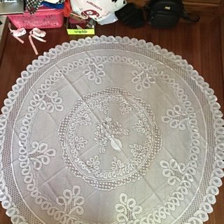 Khăn ren trải bàn tròn 1m8