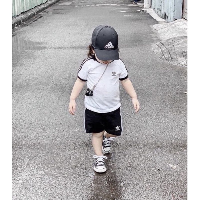 Áo Adidas made in Cambodia