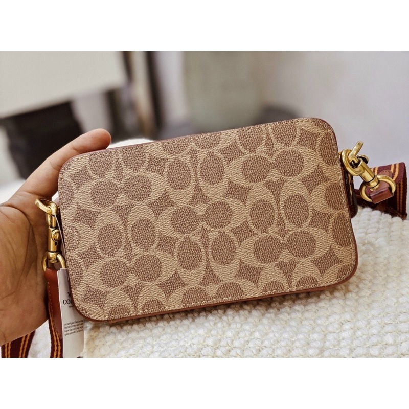 Sẵn ♥️ Túi Co @ch đeo chéo có túi charm xinh C6744