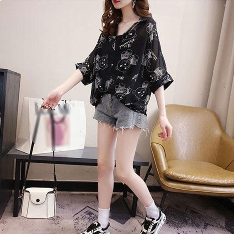Áo Sơ Mi Voan Cánh Dơi In Họa Tiết Báo Gấu Dễ Thương Cho Nữ