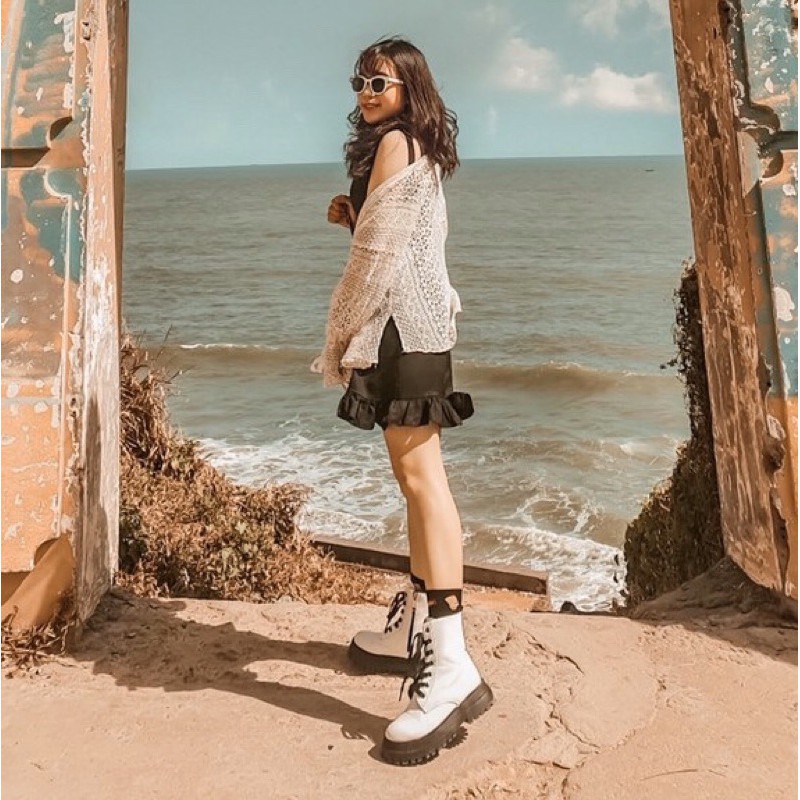 sẵn🤪Giày trắng đế đen / giày độn đế 🎶 tăng chiều cao | boot trắng da (độn loại dày) | BigBuy360 - bigbuy360.vn