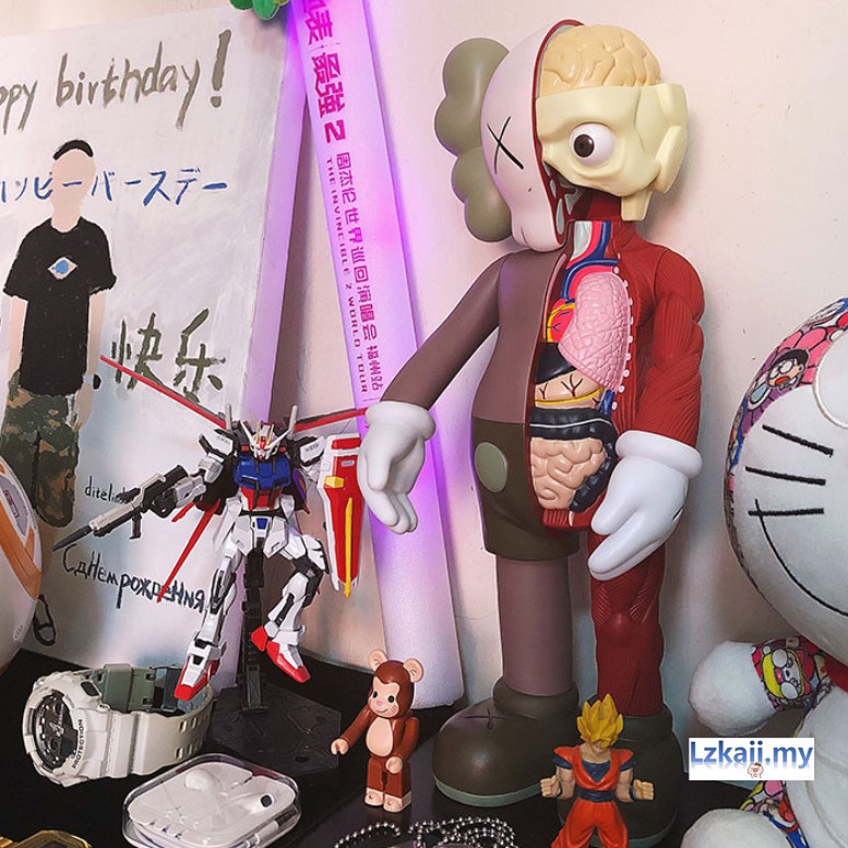 Mô hình nhân vật Kaws trang trí kiểu dáng độc đáo c;