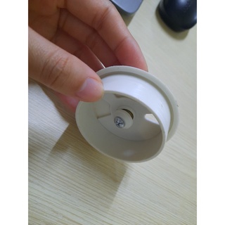 Nắp luồn dây điện bàn làm việc