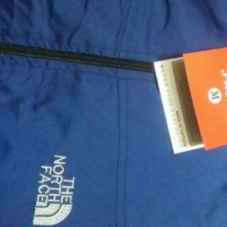 Áo gió TNF