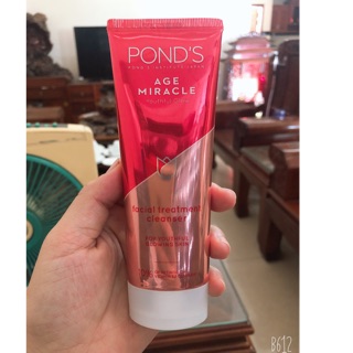 Sữa rửa mặt Pond’s Age Micrale thái lan