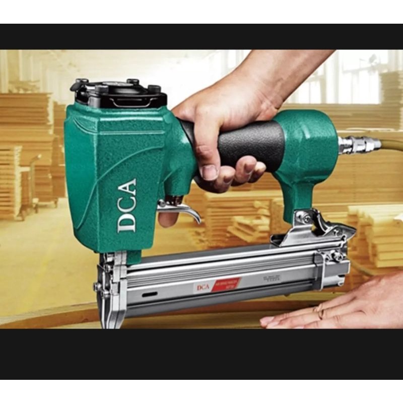 Súng bắn đinh bê tông dùng hơi DCA AST64C