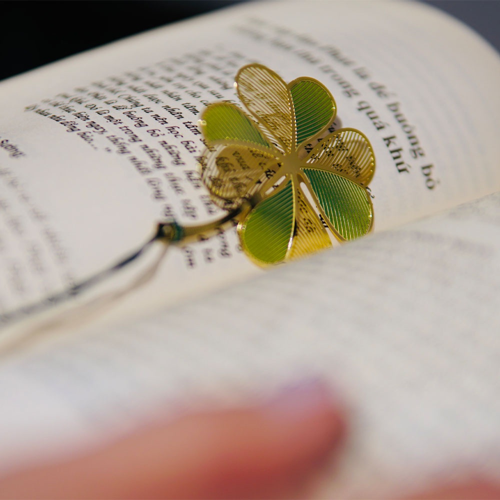 Bookmark cỏ bốn lá, kẹp sách kim loại mạ vàng đem lại may mắn, bình an