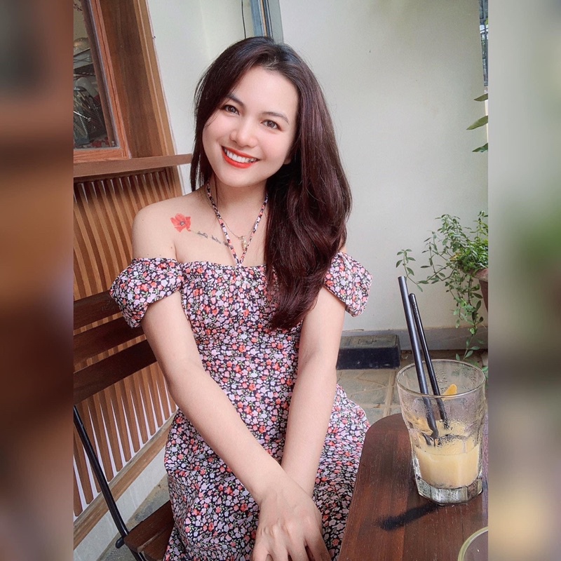 Váy Dahlia square neck size S