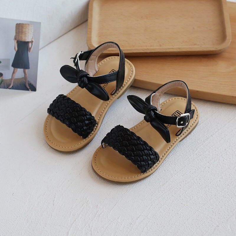 Sandal bé gái - dép quai hậu cho bé gái đan dây thắt nơ da mẫu mới siêu điệu, quai dán chỉnh độ dài Babybees V732