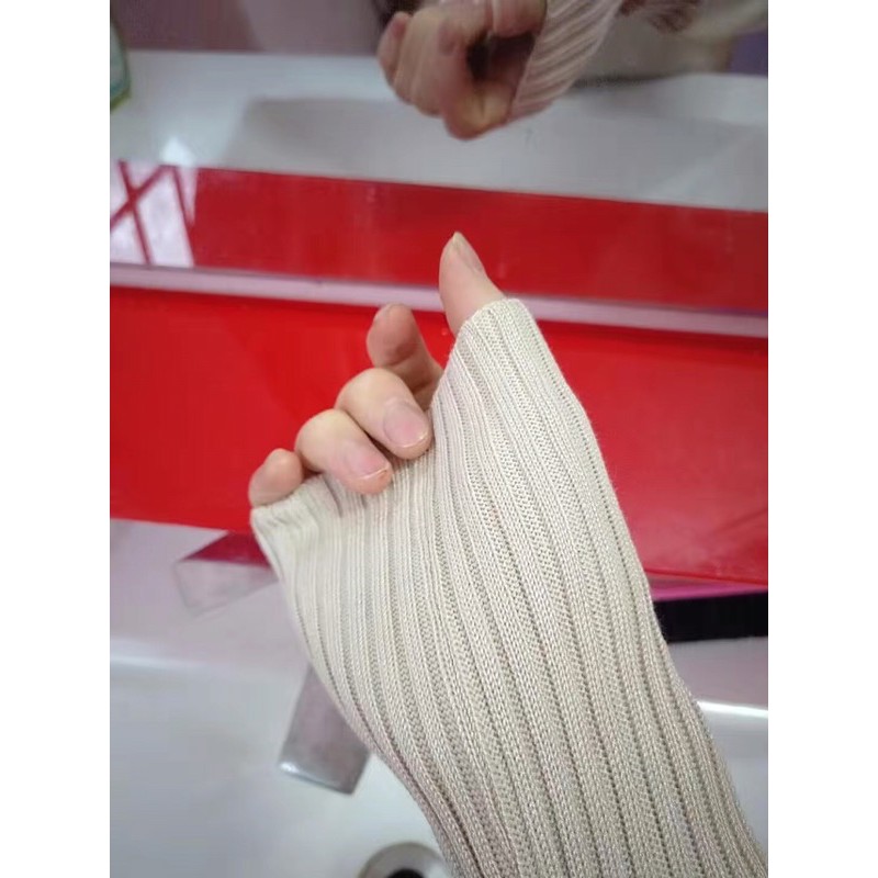 Váy len suông cao cổ tay bo gấu xếp ly