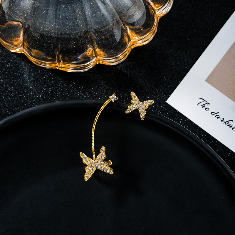 Khuyên tai hình bướm đính đá Zircon phong cách Hàn Quốc