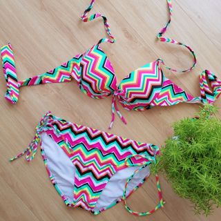 Bikini rời thổ cẩm xinh ( ảnh shop chụp)