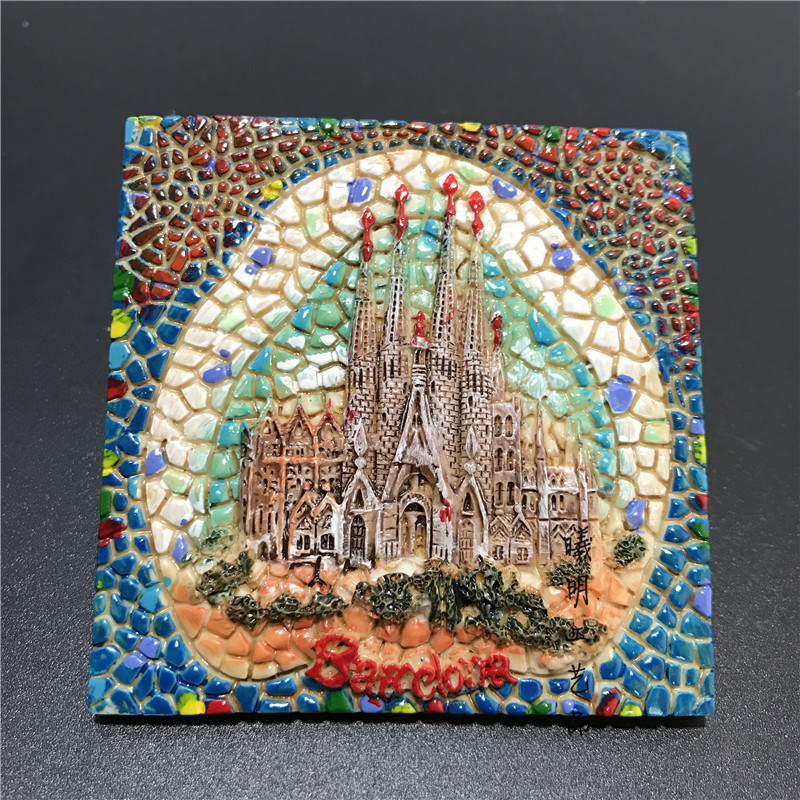 Sticker Dán Tủ Lạnh Hình Nhân Vật Sagrada Familiia Barcelona