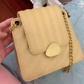 Túi đeo chéo nữ dây xích