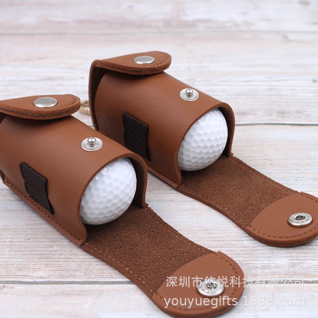 Túi đựng bóng và tee golf