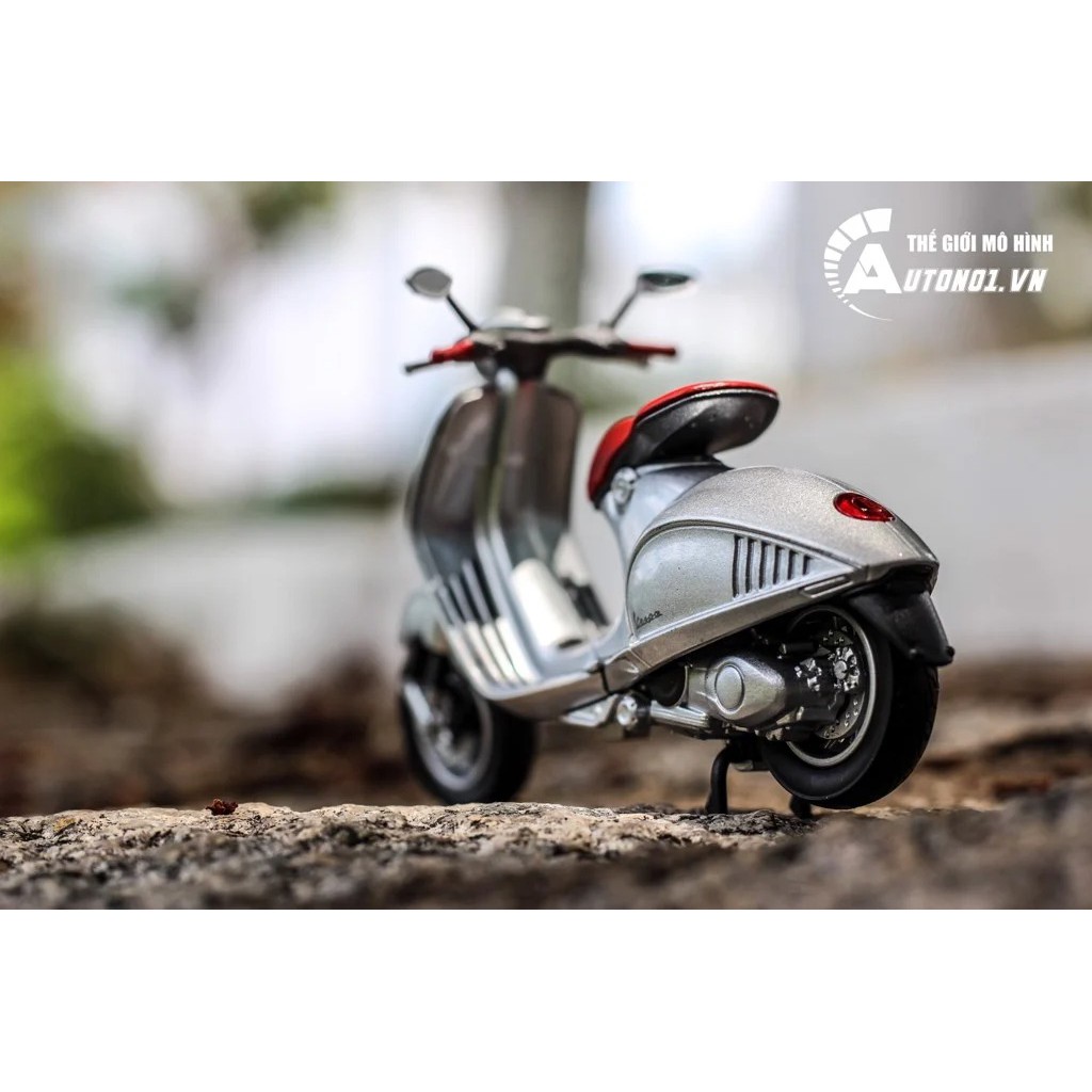 Mô hình xe Vespa 946 2014 Silver 1:18 Welly 7171G