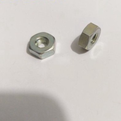 Ốc bắt tăng nhông xích xe máy (giá 2 con)